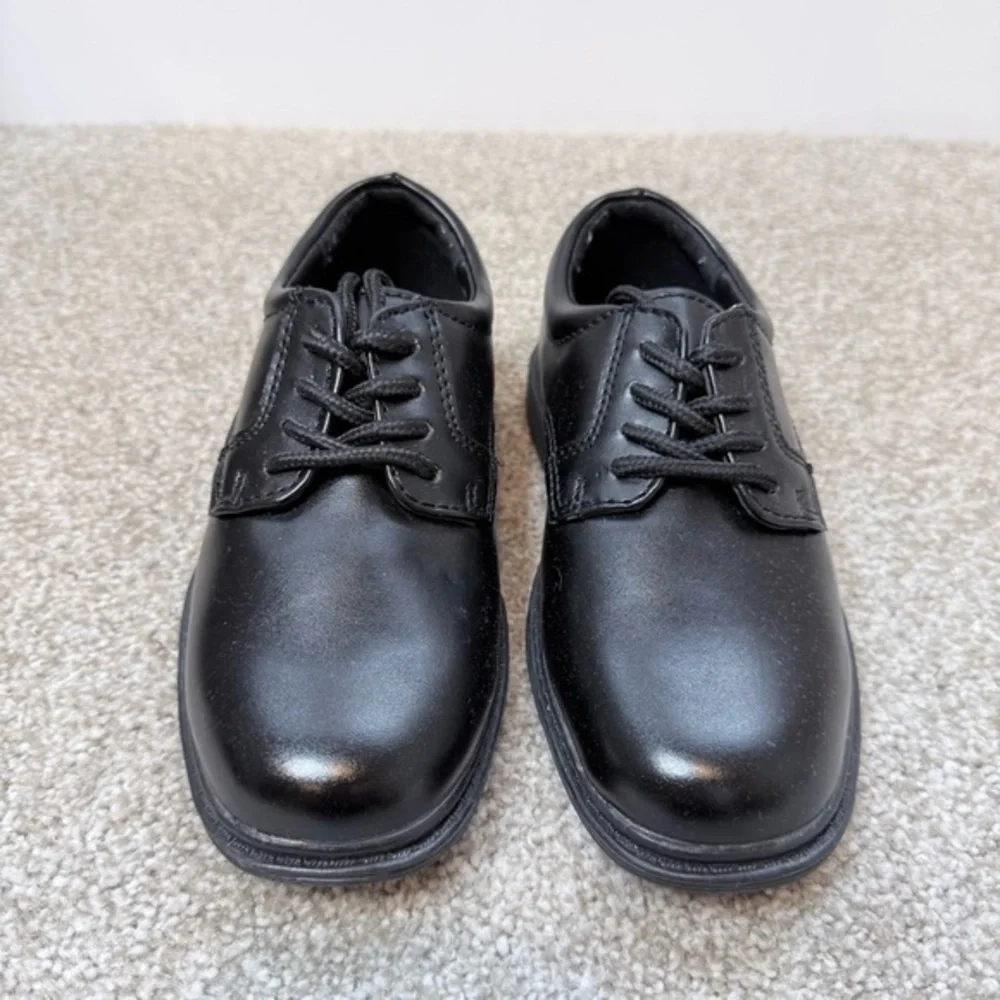 Stacy Adams boys size 9M black lace up dress shoes